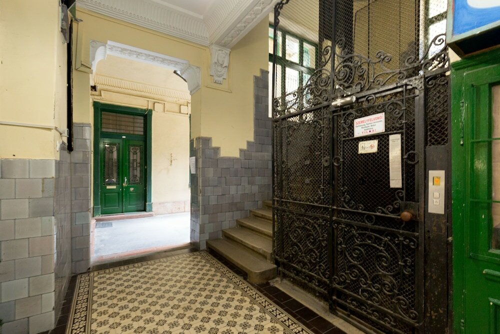 Фото Roland Apartments