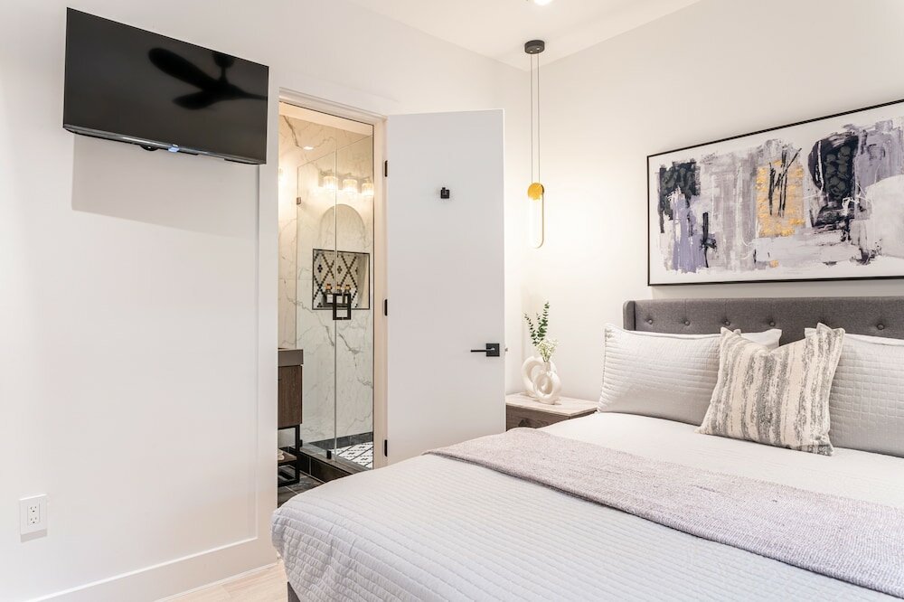 Фото Townhouse on Canal