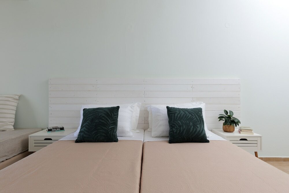 Фото Marina Beachfront Apartment by Konnect, Ipsos Corfu