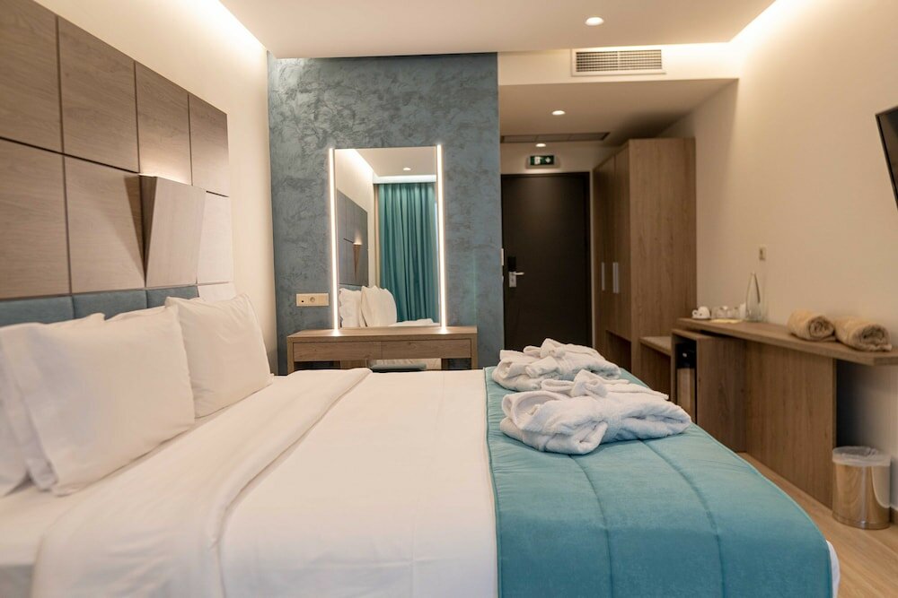 Фото Mirror Hotel