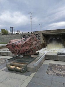 Плотинка (Свердловская область, Екатеринбург, проспект Ленина), көрікті жер  Екатеринбургте