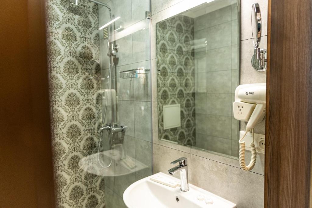 Фото Резидент