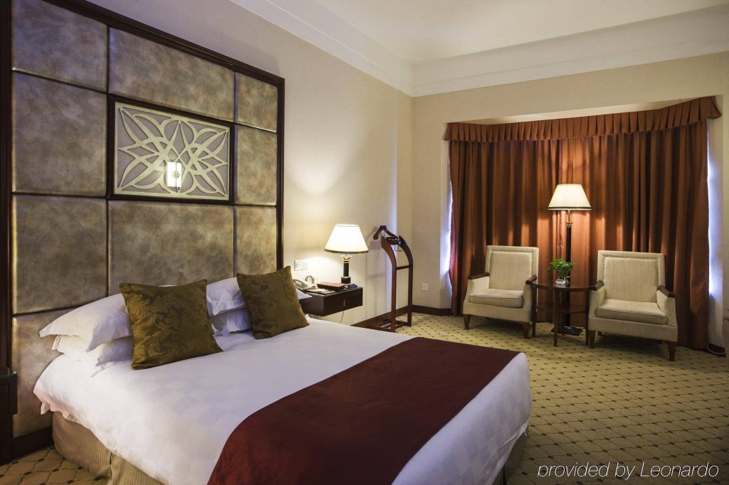 Фото Shanghai Olympic Hotel