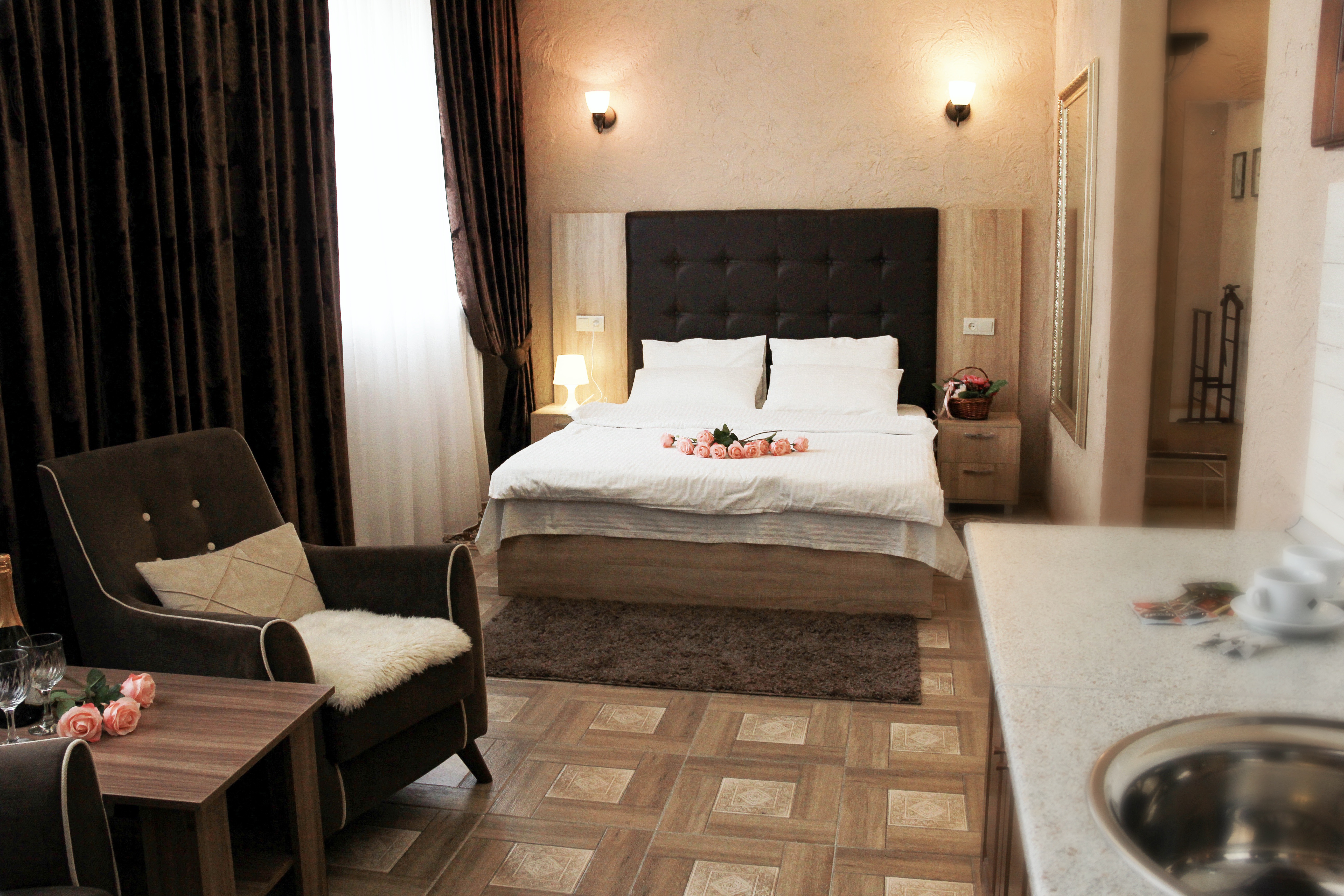 Фото отеля 1