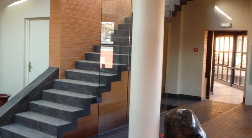 Фото Tamboho Hotel