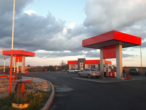Gasolinera Everest, , foto