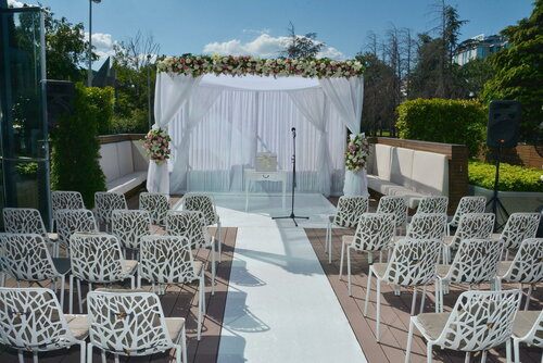 Гостиница Краун Плаза Белград в Белграде