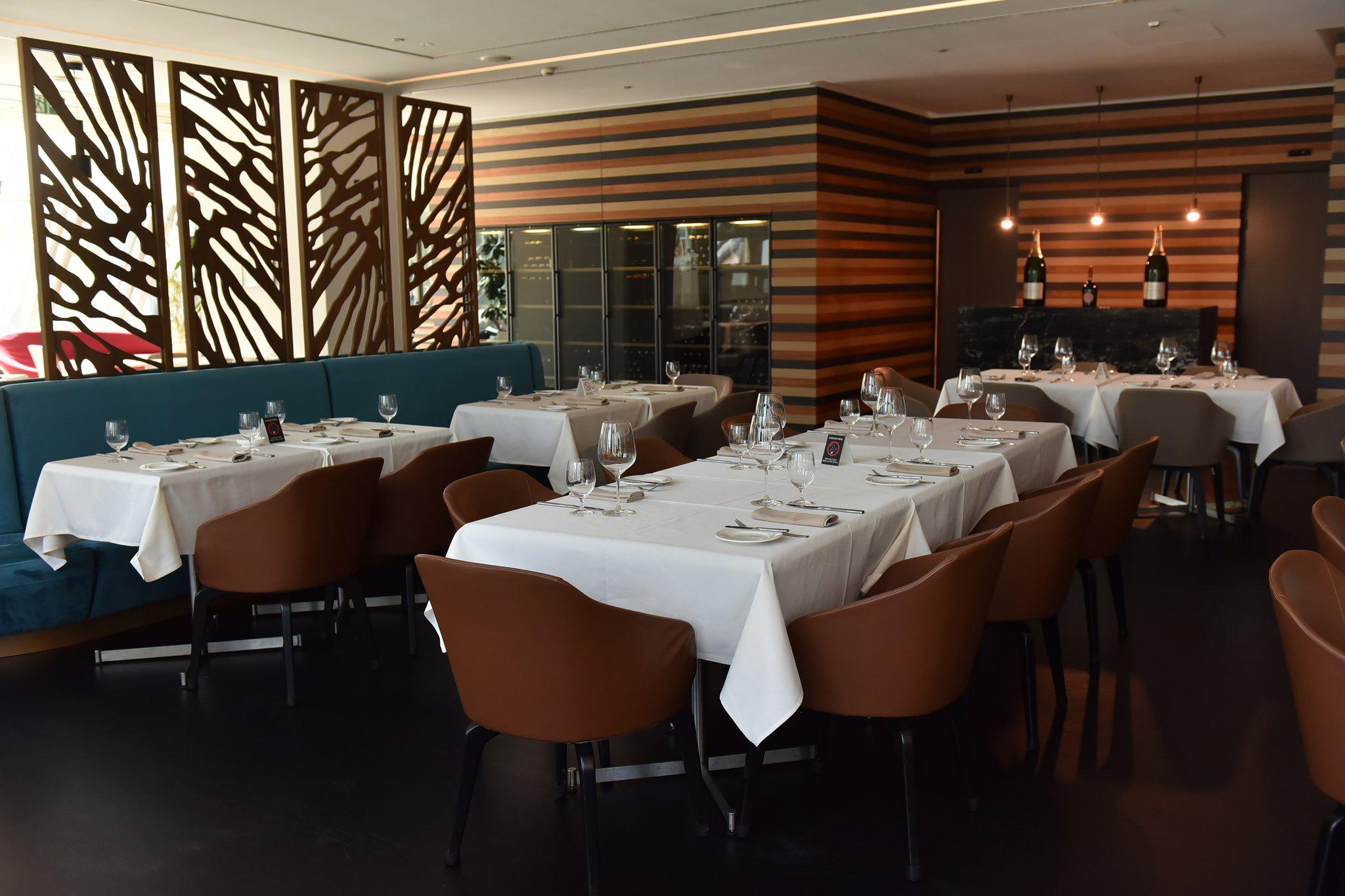 Фото Краун Плаза Белград