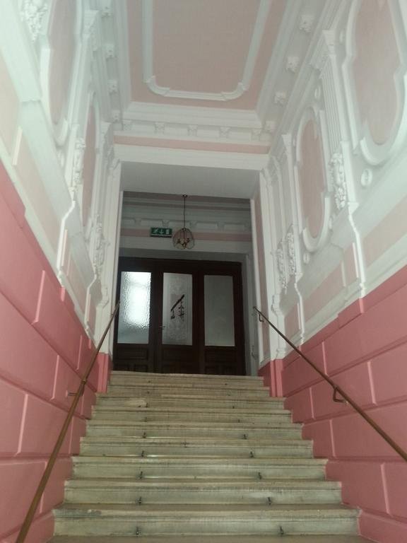 Фото Beautiful Home - Riverside Apartment