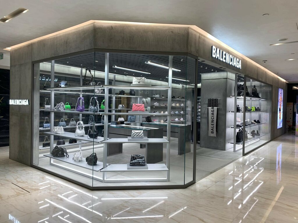Clothing store Balenciaga, Hong Kong, photo