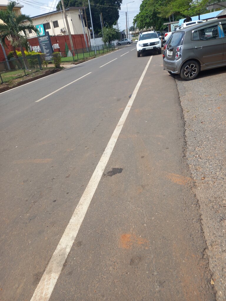 Car disassembly Brakes my fails, Accra, photo