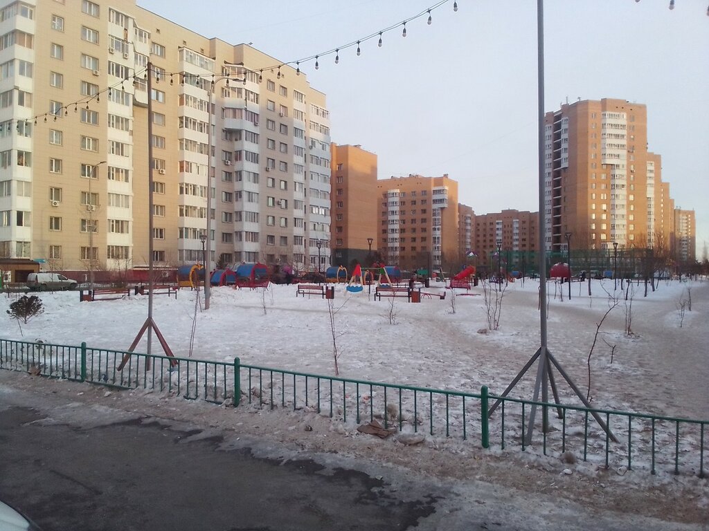 Square Alma, Astana, photo