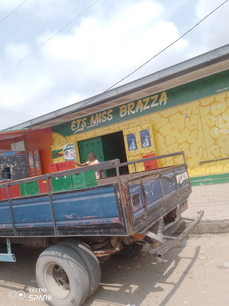 Bar, pub Ets. Miss Brazza, Brazzaville, photo