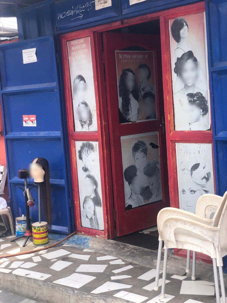 Beauty salon The Bloom Hair Make Up, Accra, photo