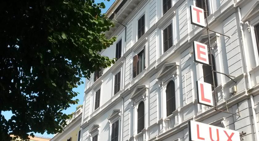 Фото Raeli Hotel Lux