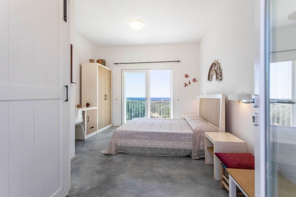 Фото Camera Family Torre Dell'Alto Mare