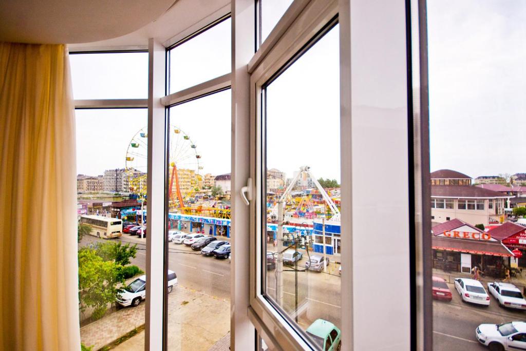 Фото Милана