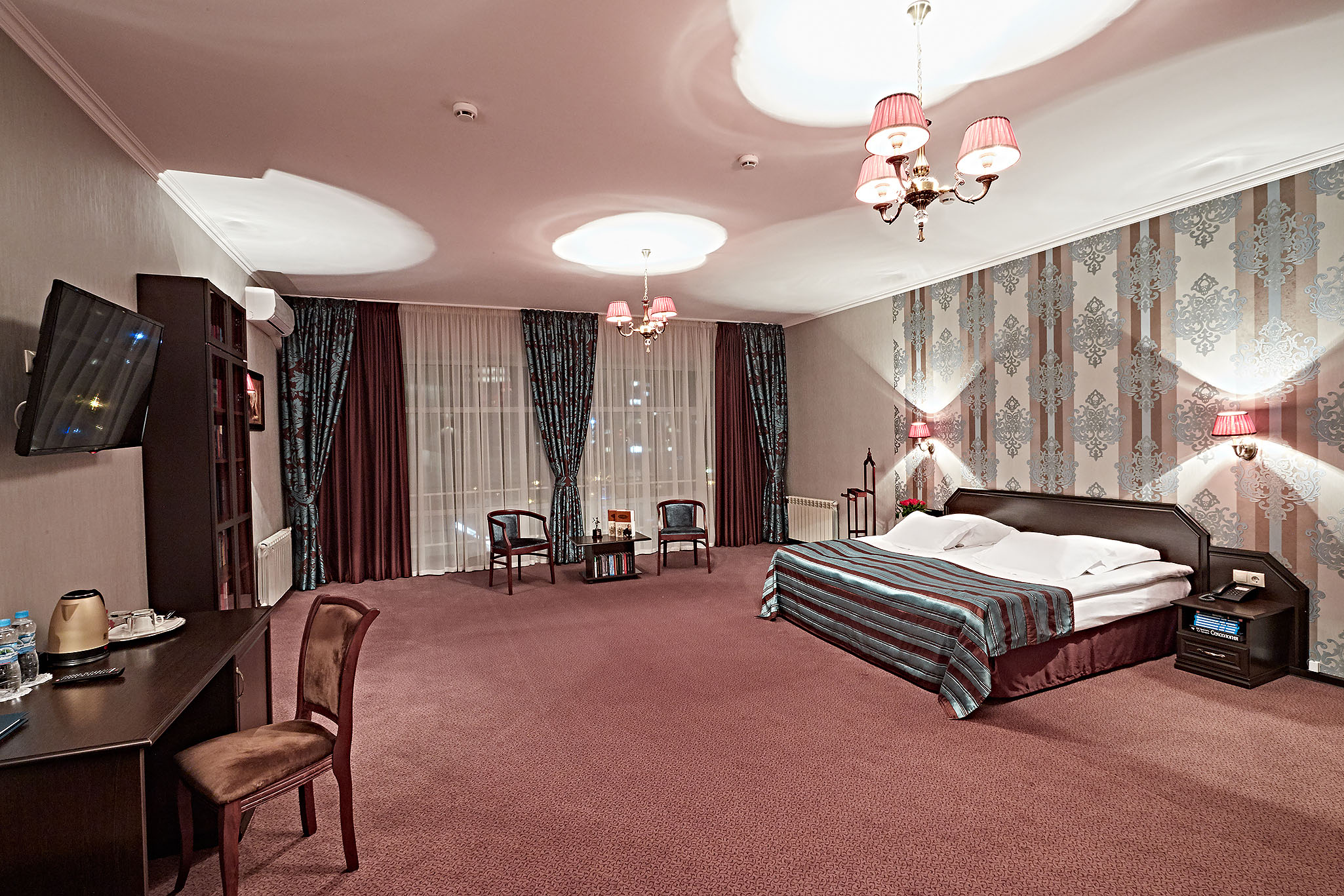 Фото Граф Толстой