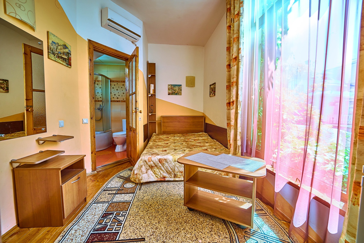 Фото Гостевой дом Крымская 50