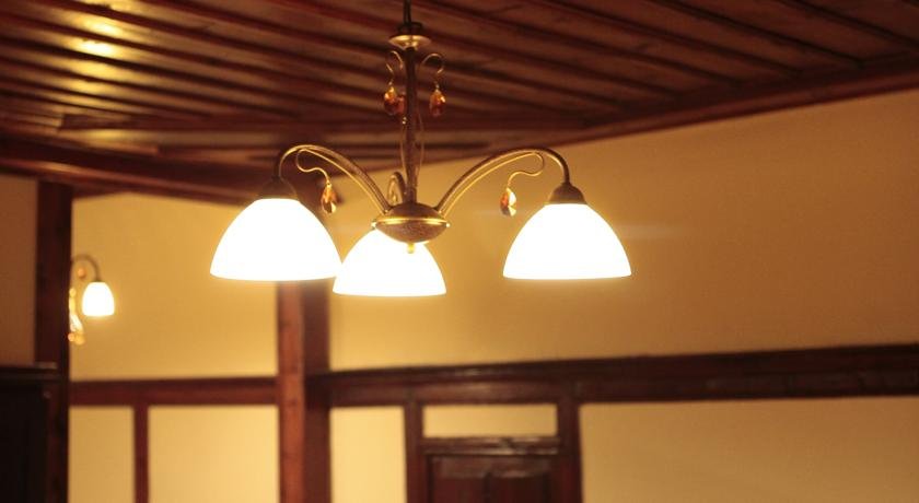 Фото Guest House Bujtina Leon