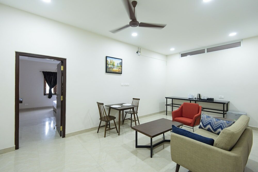 Фото Mayfair Service Apartments