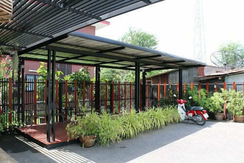Гостиница Thyme Xeriscape Hostel в Канчанабури
