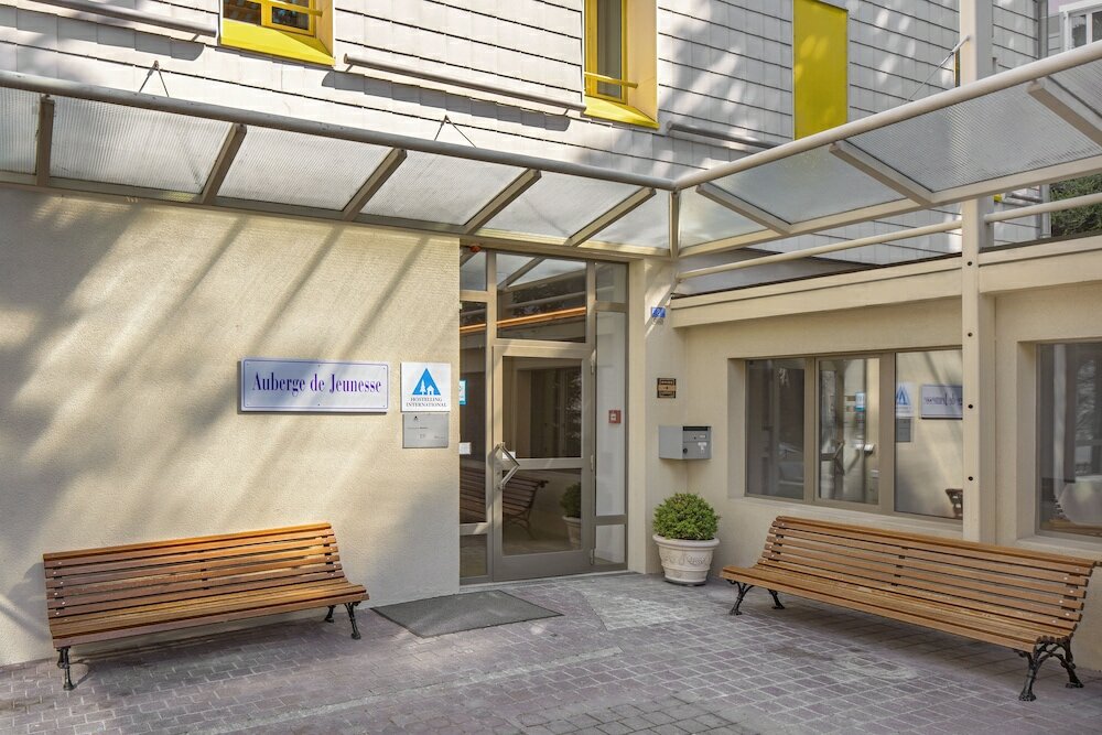 Фото Youth Hostel Montreux