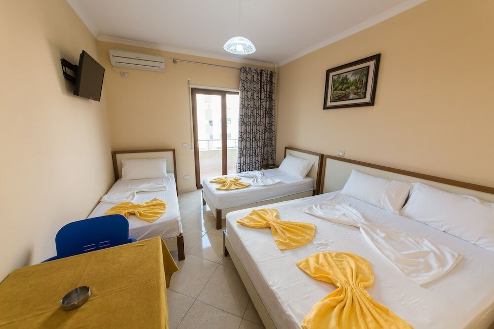 Фото Hotel Vila Misiri