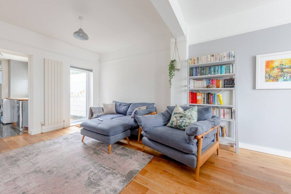 Фото Homely and Spacious 2 Bedroom House - Stratford