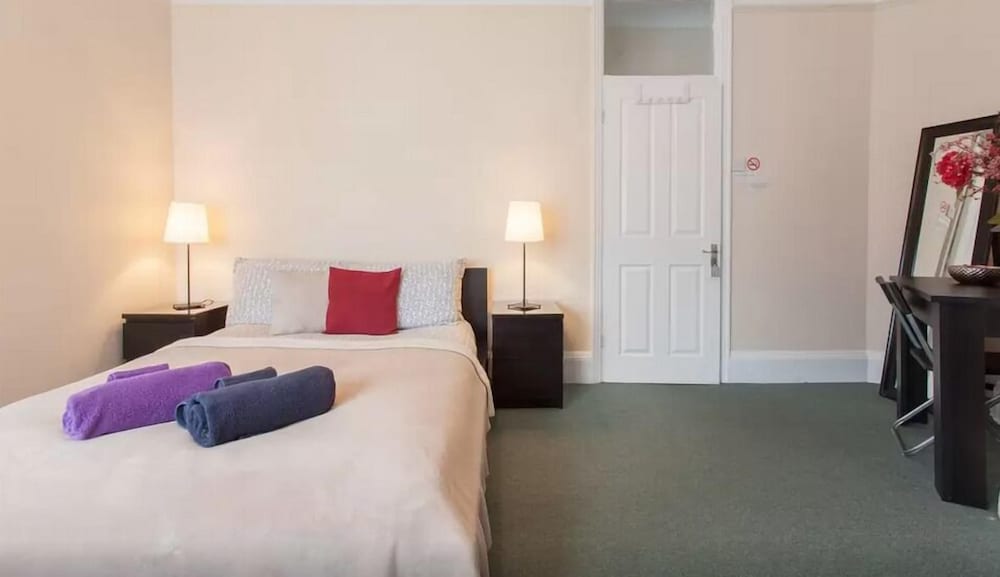 Фото Home2Home-Rooms