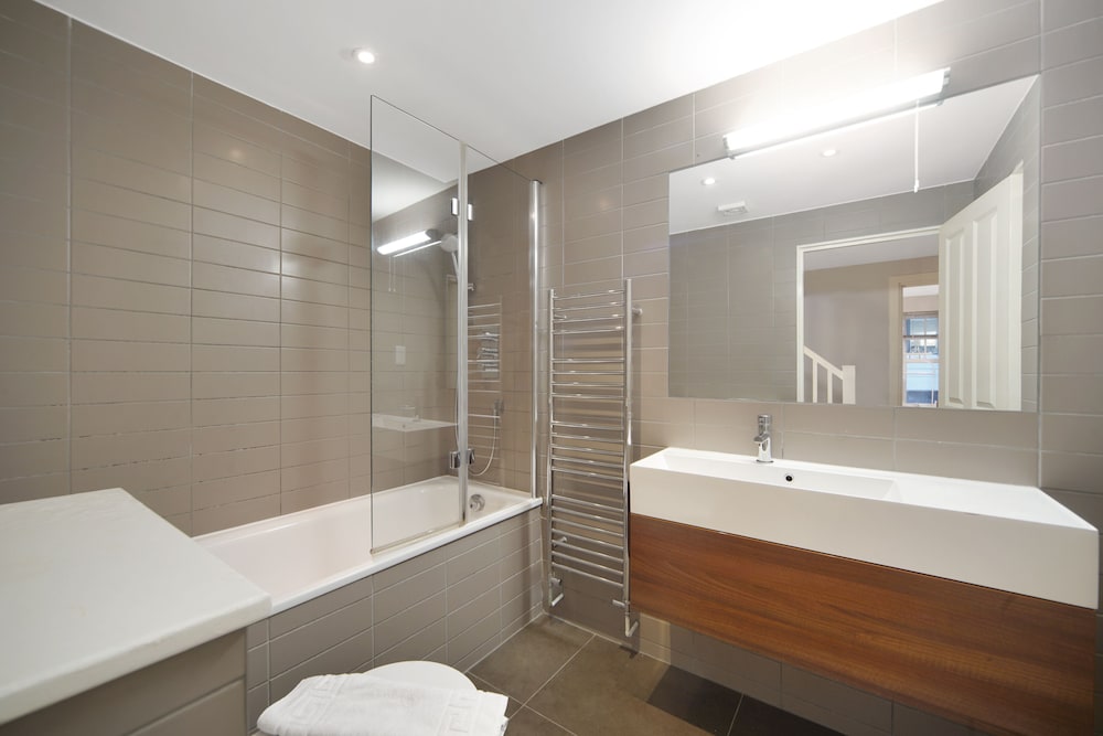 Фото Executive Apartments in Central London with WiFi