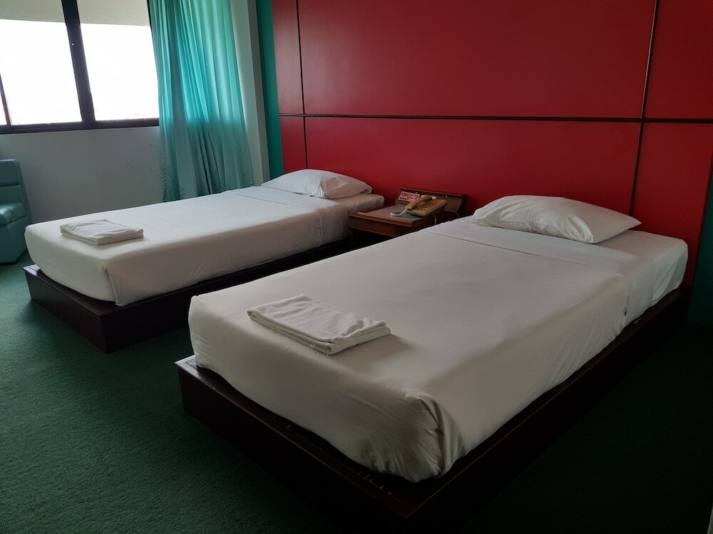 Фото Golden Grand Hotel