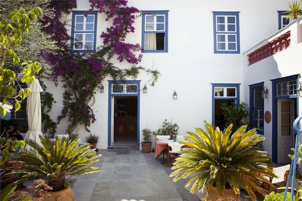 Фото Ippokampos Hotel