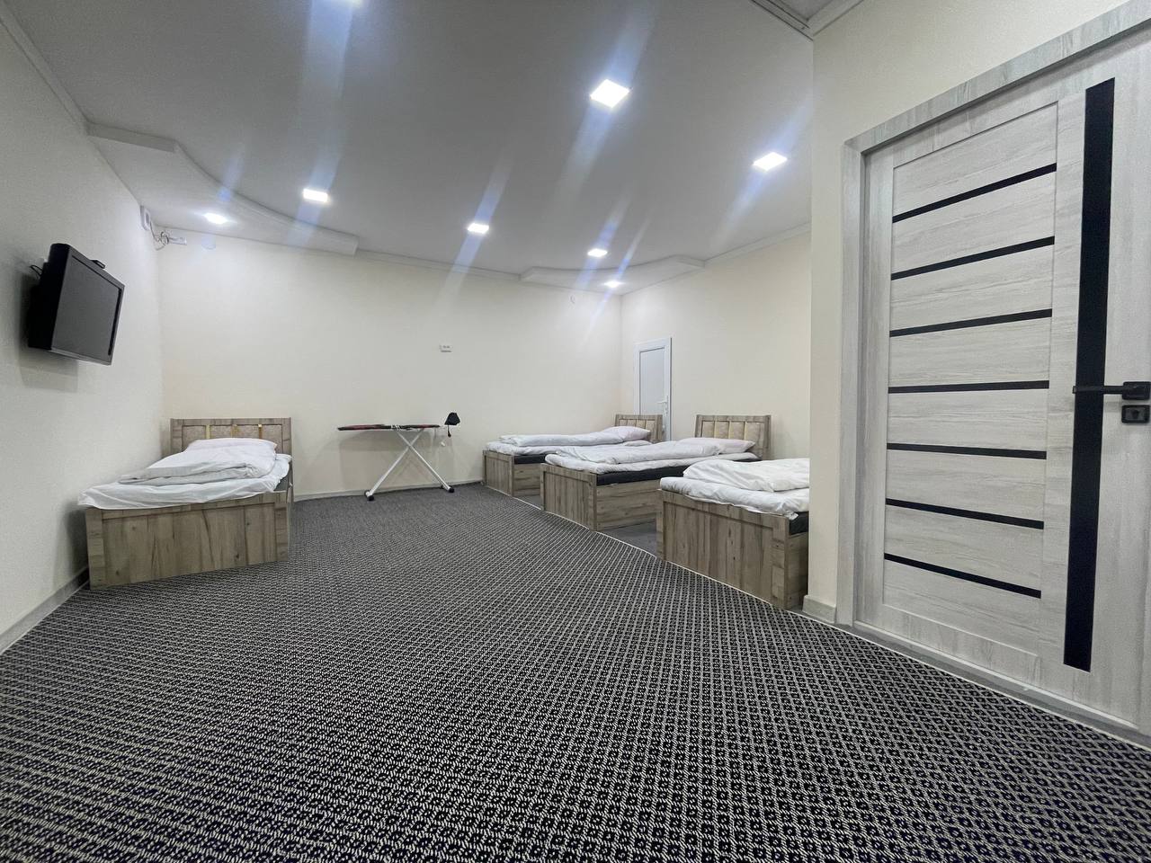 Фото Yangiobod Hotel