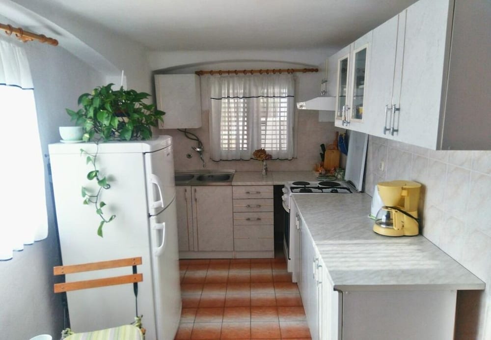 Фото Tomislav - 100 m From sea - H