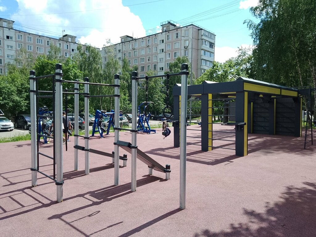 Спортивная площадка