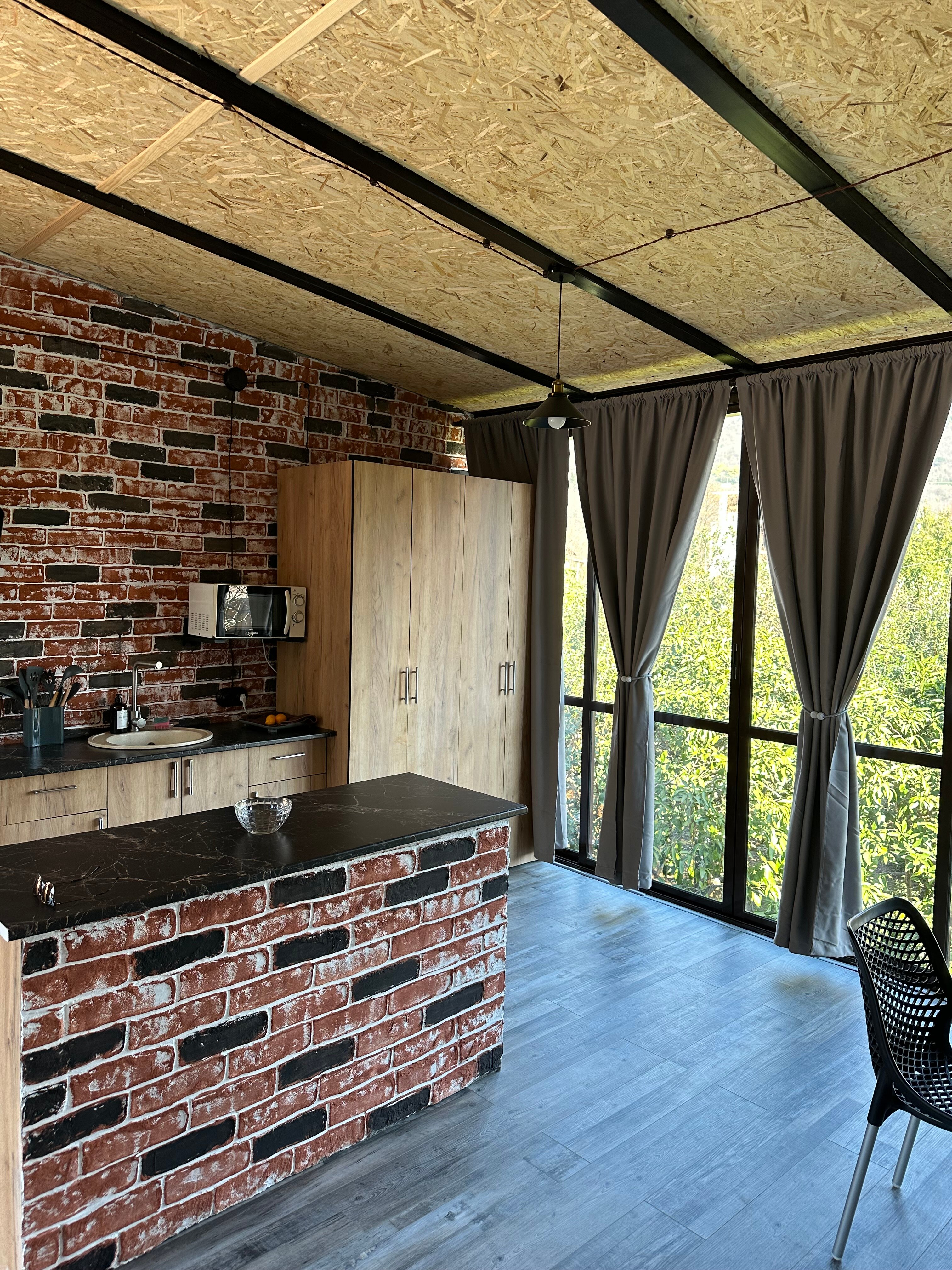 Фото Комплекс Коттеджи в Гагре