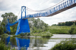 Suspension Bridge (Kaluga Region, Dzerzhinskiy rayon, gorodskoye poseleniye Tovarkovo, posyolok gorodskogo tipa Tovarkovo), atracción