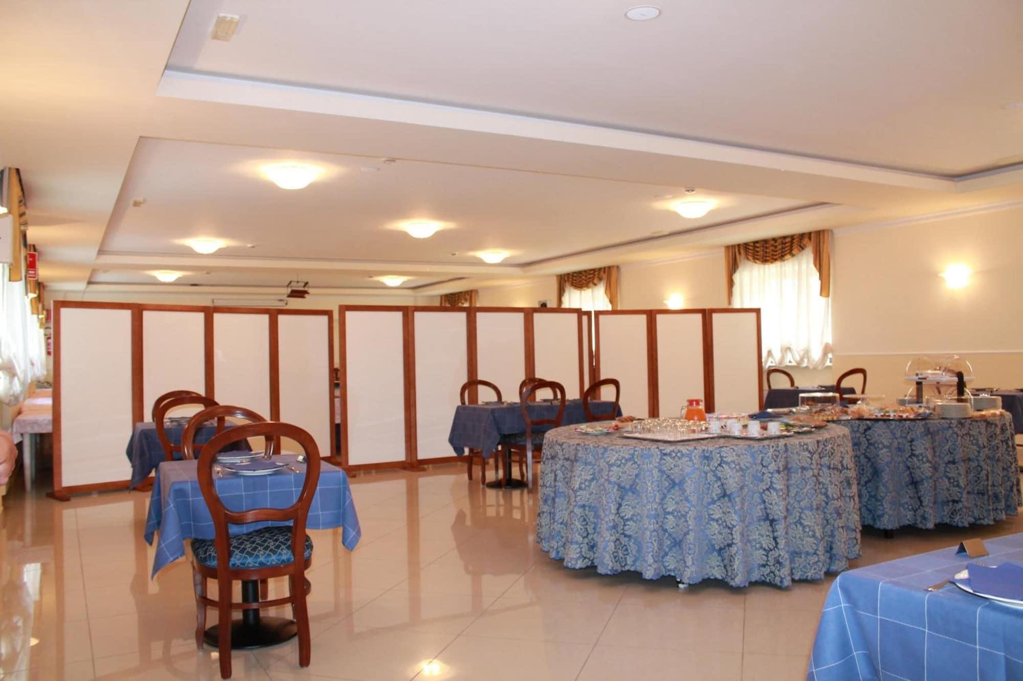 Фото Hotel Mariano