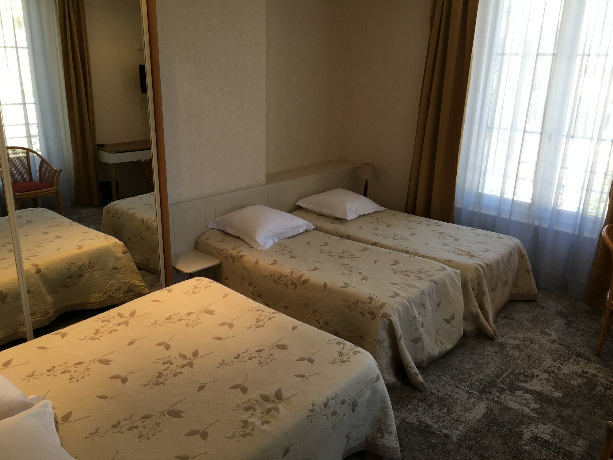 Фото Hotel Armoricaine