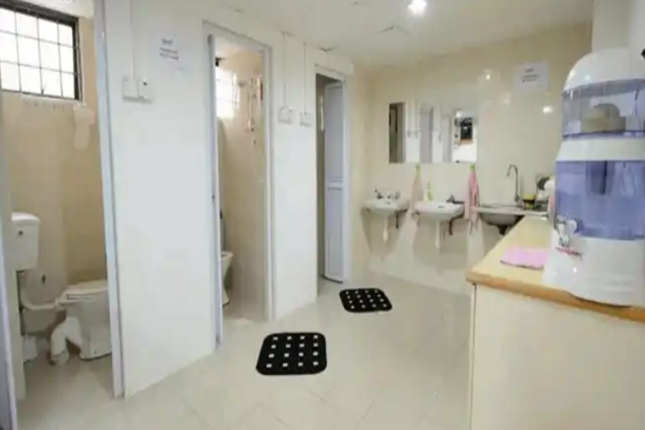 Фото Submarine Guest House Central Market - Hostel