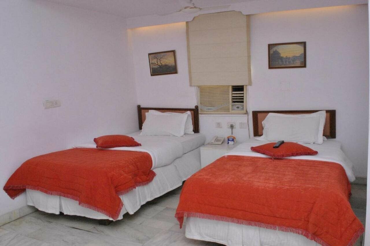 Фото Jukaso Inn Down Town