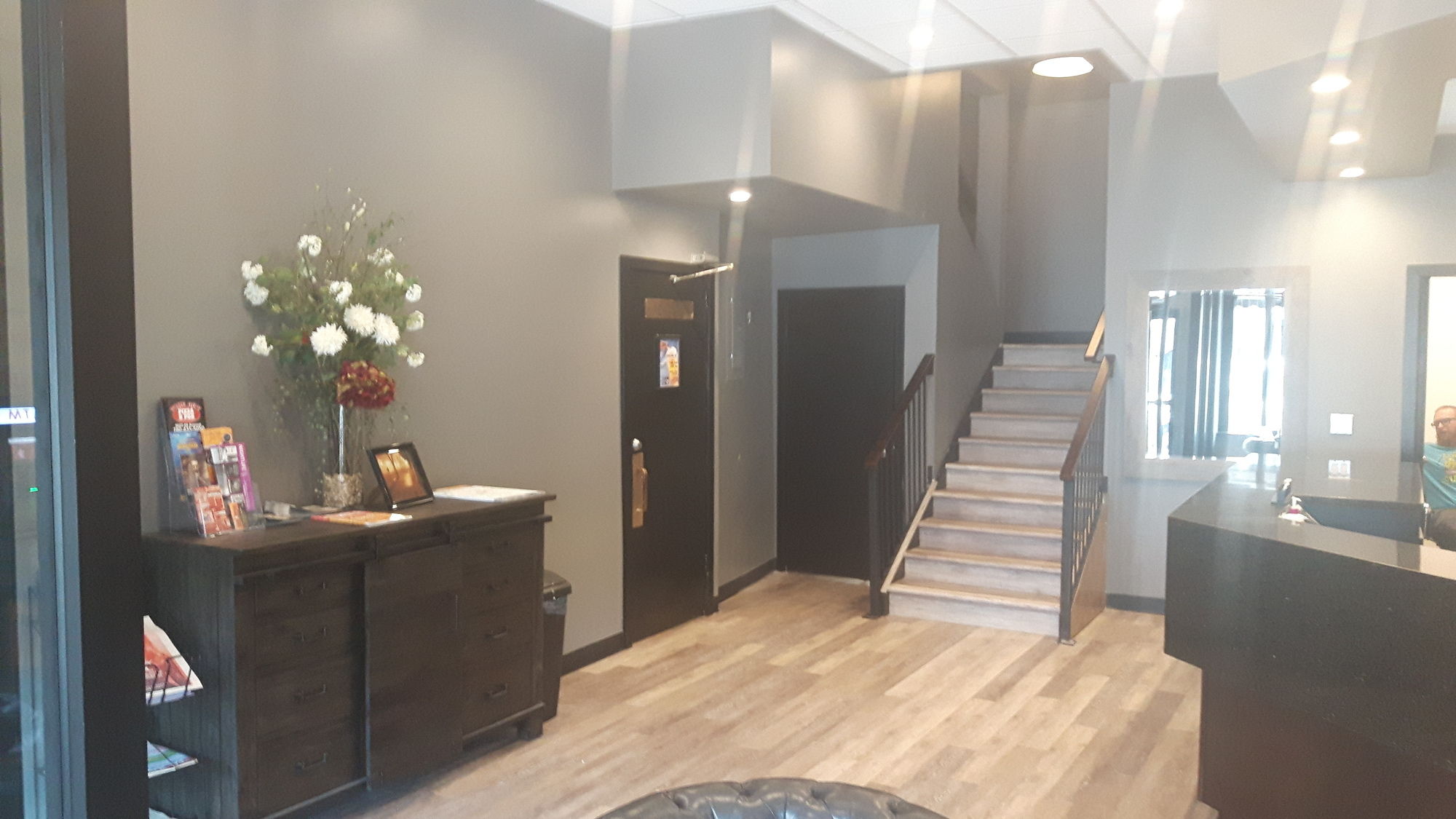 Фото Commercial Hotel