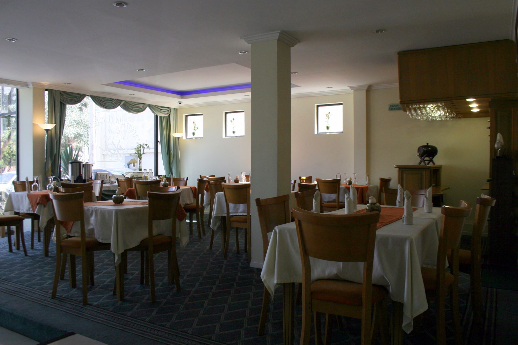 Фото Hostal de la Mancha