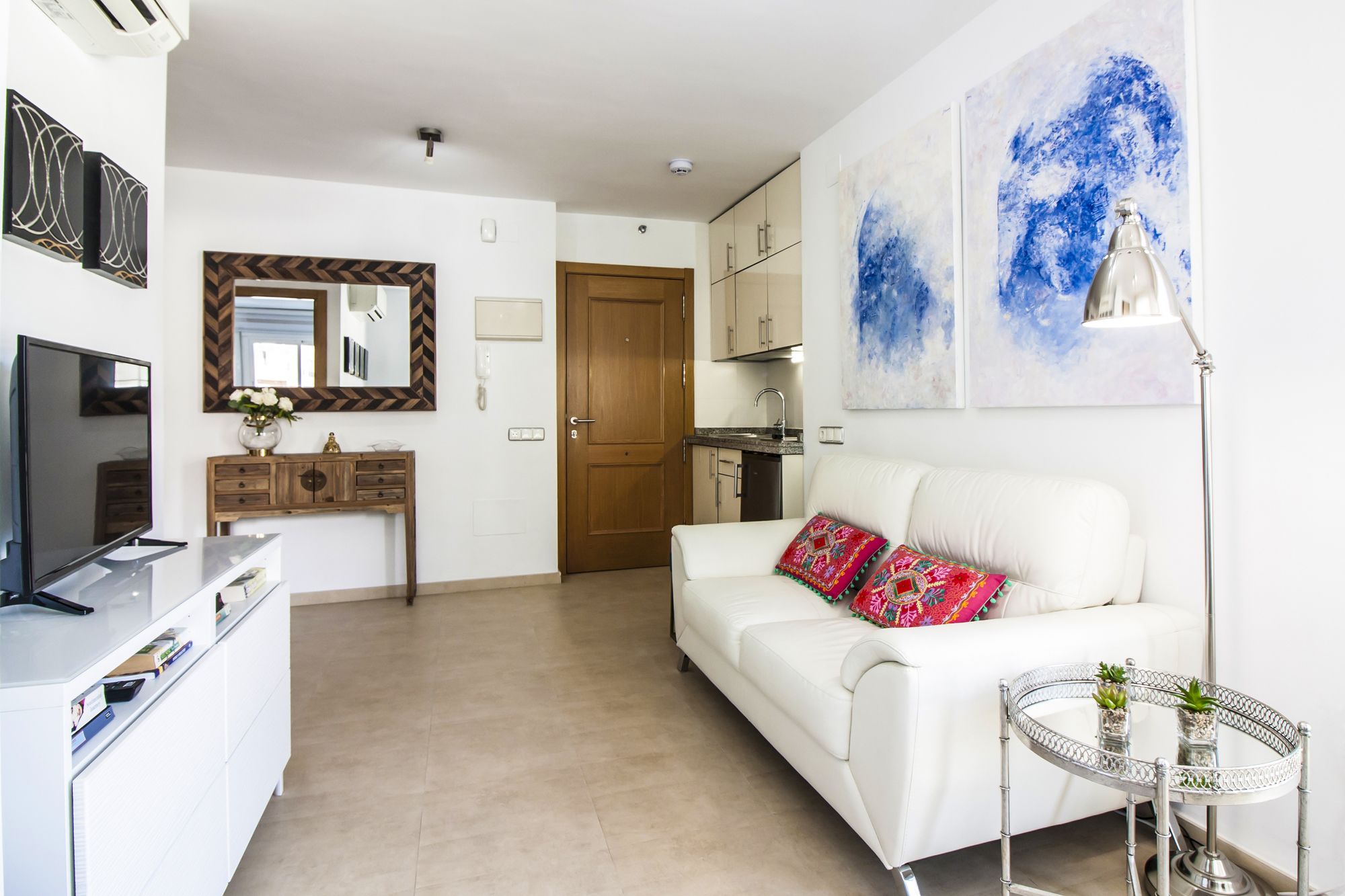 Фото 4Seasons San Nicolás Apartment