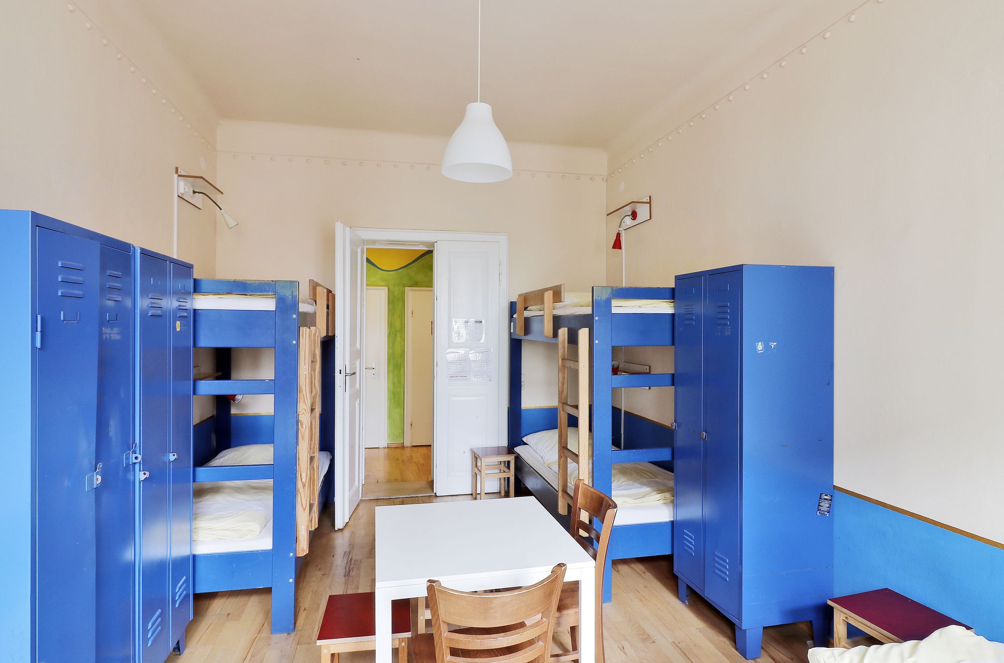 Фото Hostel Mondpalast