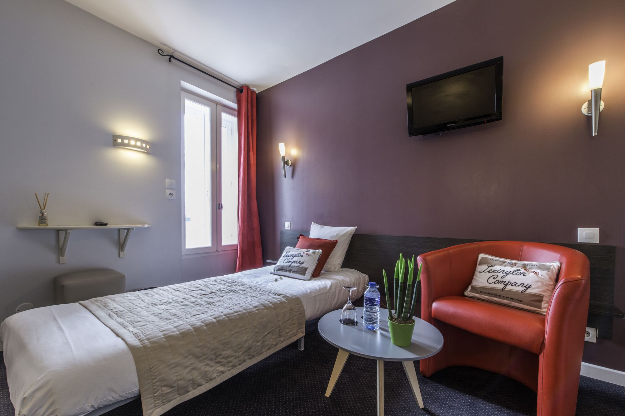 Фото Un Hôtel sur le Port