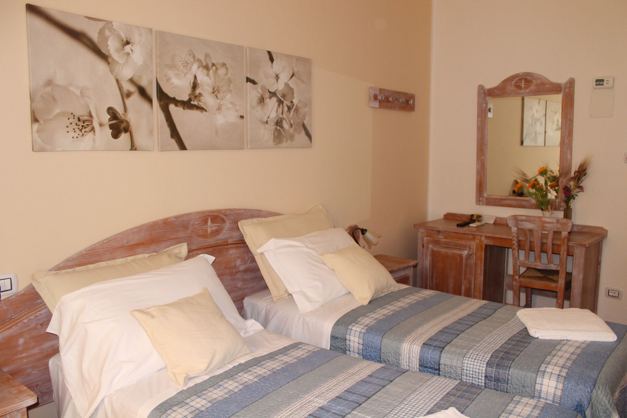 Фото Cicerone Guest House