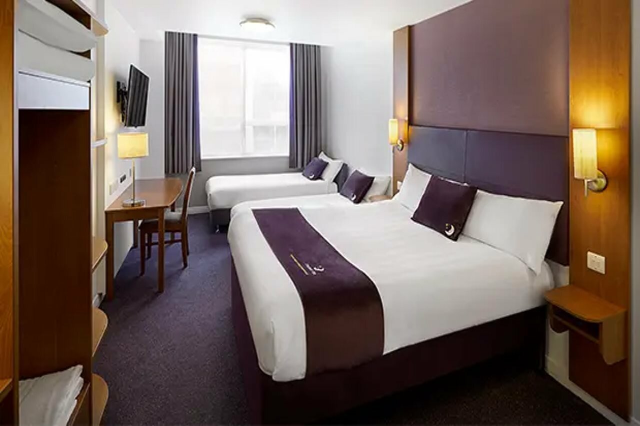 Фото Premier Inn Dundee West
