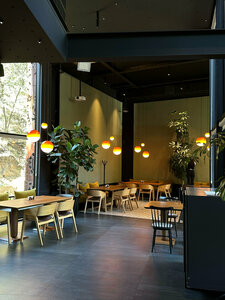 Varazi Beerhouse (Tbilisi, Pikris Gora), bar, pub